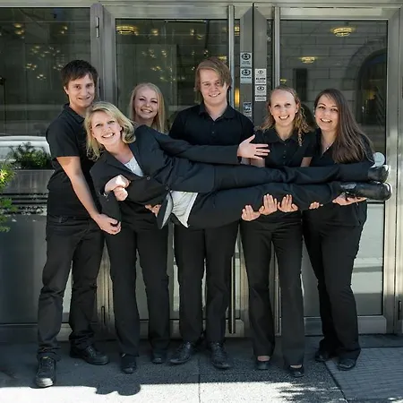 Perminalen Hotel 2*